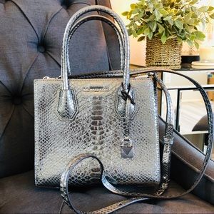 Authentic Michael Kors Women’s Mercer Mini Tote